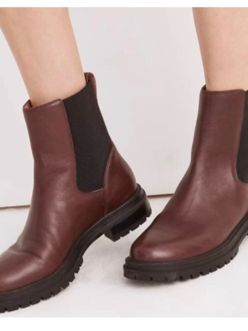 Madewell Leather Chelsea Boots Burgundy Lug Sole Pull On Women’s Size 9 - Picture 10 of 11